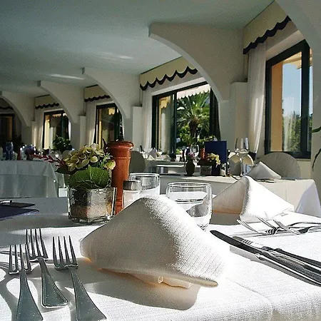 Hotel Paradiso Terme & Con 5 Piscine Termali 4*