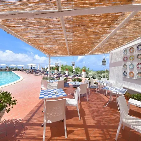 Отель Paradiso Terme & Con 5 Piscine Termali Форио